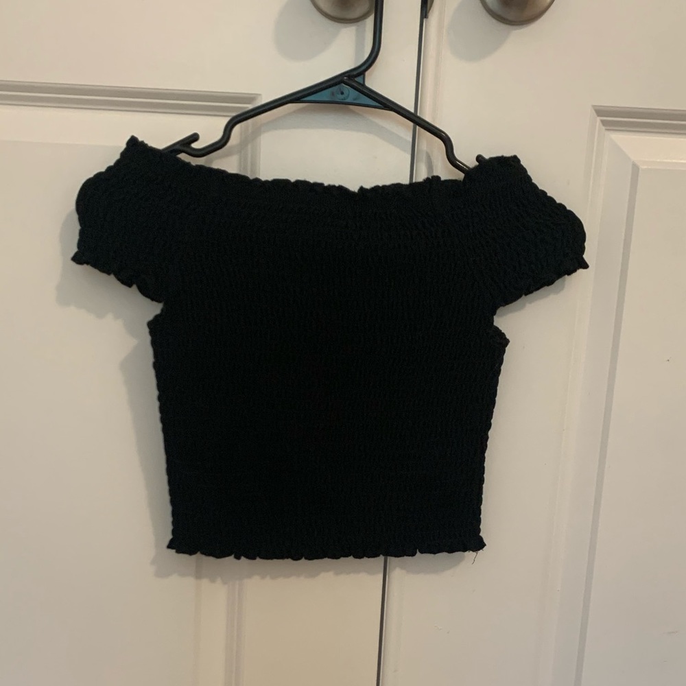 Bongo off the shoulder black smocked top S/M